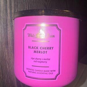 NWT! White Barn Black Cherry Merlot Candle - LIMITED EDITION
